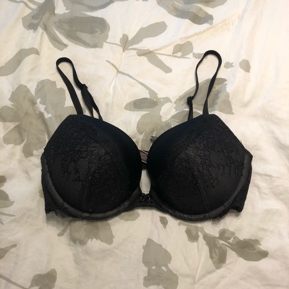 VS size 34C bra